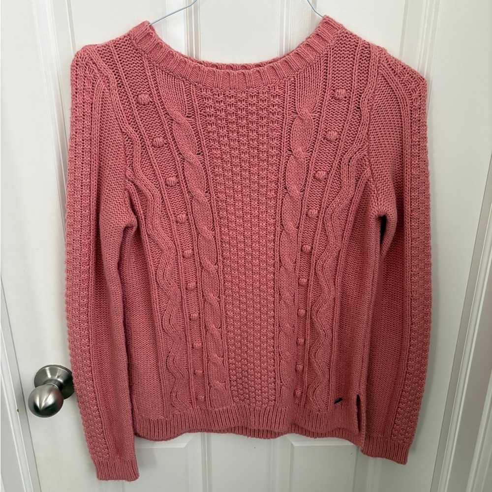 Hollister Cableknit Cozy Crewneck Pink Sweater Valentine’s Day